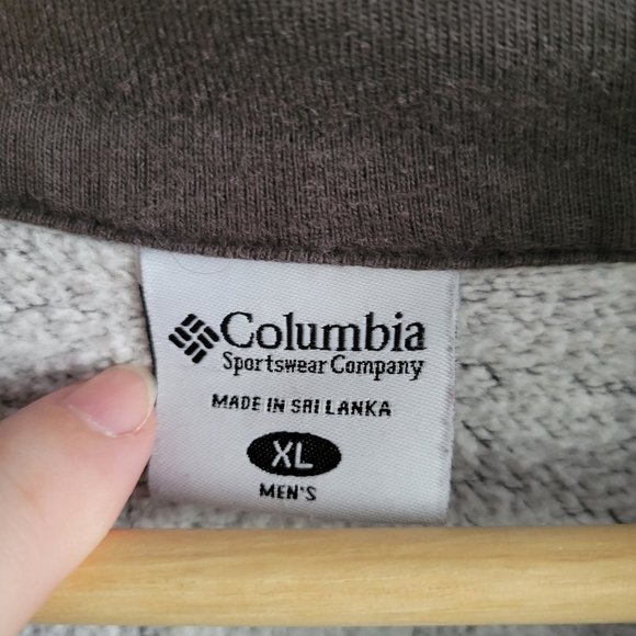 Columbia 1/4 Zip Sweatshirt - Picture 6 of 9
